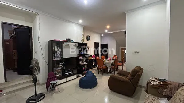 image RUMAH CUANTIK 2 LANTAI (2)