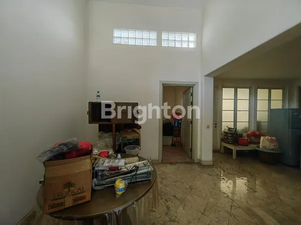 image RUMAH HOEK DI LIPPO KARAWACI TANGERANG (3)