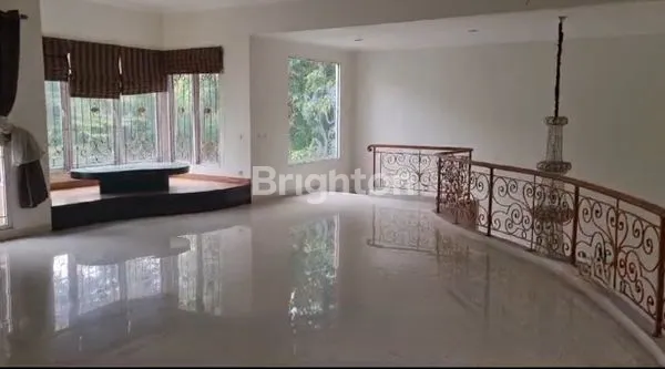 image RUMAH VIEW DANAU DI GADING SERPONG TANGERANG (5)