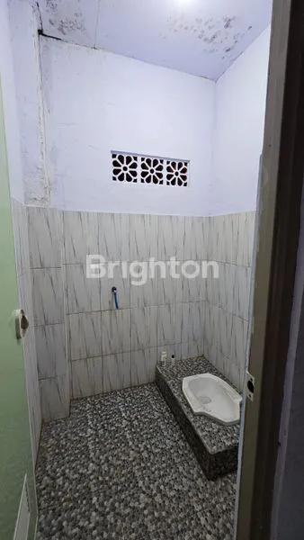 image BANGUNAN TENGAH KOTA AREA PERGUDANGAN  (4)