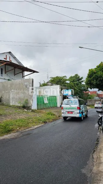 image BANGUNAN TENGAH KOTA AREA PERGUDANGAN  (5)