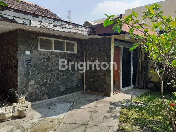 image RUMAH LUAS POSISI STRATEGIS AKSES LEBAR LOKASI DEKAT KEMANA-MANA DEKAT !!  (4)