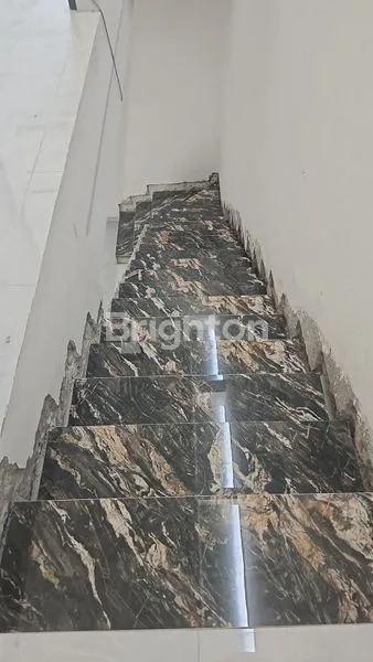 image RUMAH DI JUAL SUTOREJO BAGUS BANGET (3)