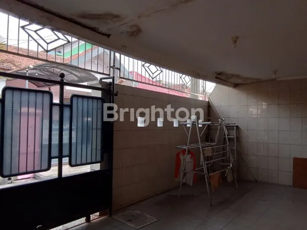 image RUMAH 1 LANTAI DENGAN LEBAR 8 DI NGAGEL TIMUR (2)