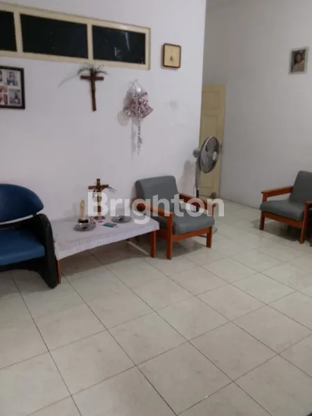 image RUMAH 1 LANTAI DENGAN LEBAR 8 DI NGAGEL TIMUR (7)