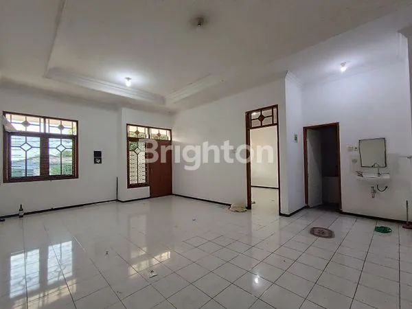 image BEST PRICE LANGKA ! PANJANG JIWO PERMAI ONE GATE SYSTEM TERAWAT SIAP HUNI (3)