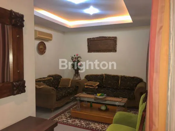 image RUMAH DENGAN TANAH YANG LUAS DALAM CLUSTER EKSKLUSIF DI SEKTOR 9 BINTARO (5)