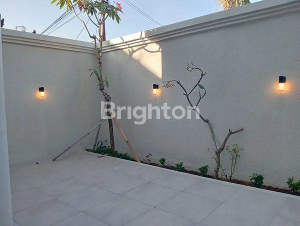 image RUMAH MEWAH 2 LANTAI FULL FURNISH DI SANUR, DEKAT PANTAI (7)