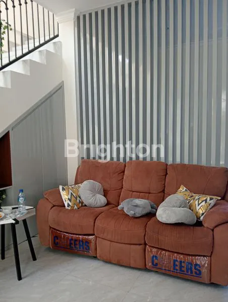 image RUMAH MEWAH 2 LANTAI FULL FURNISH DI SANUR, DEKAT PANTAI (2)