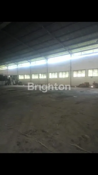 image GUDANG  LUAS DI PANDAAN  (2)