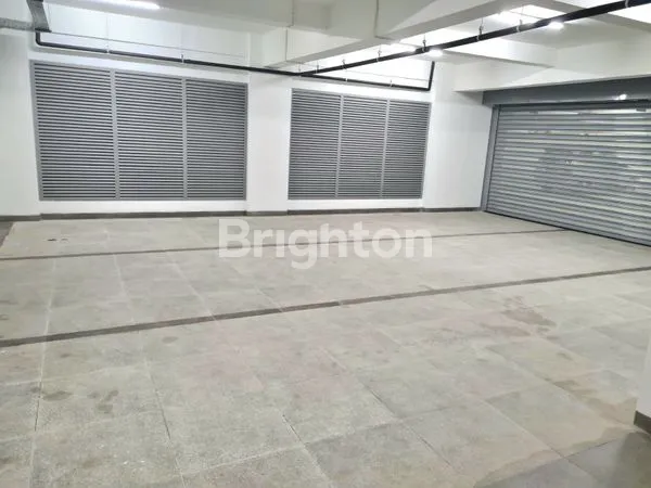 image RUKO MEWAH BSD LENGKAP DENGAN LIFT DAN BASEMENT PARKING (2)
