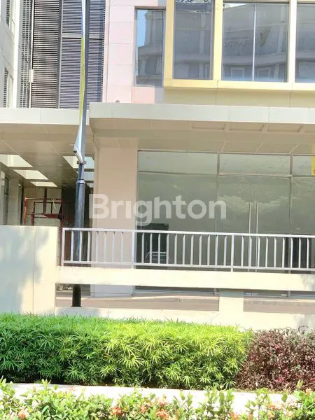 image RUKO MEWAH BSD LENGKAP DENGAN LIFT DAN BASEMENT PARKING (3)