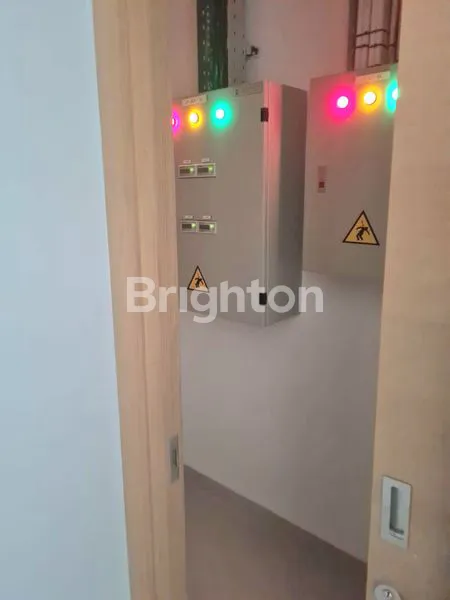 image RUKO MEWAH BSD LENGKAP DENGAN LIFT DAN BASEMENT PARKING (7)