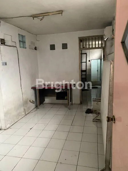 image RUKO STRATEGIS DI RAYA KLETEK, SIDOARJO (5)