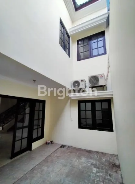 image RUMAH 2 LANTAI SEMI FURNISHED DI GALAXY ROYAL PALACE DHARMAHUSADA SURABAYA (6)