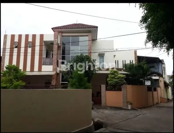 image DIJUAL RUMAH DI PERUMAHAN PEKAYON JAYA (1)