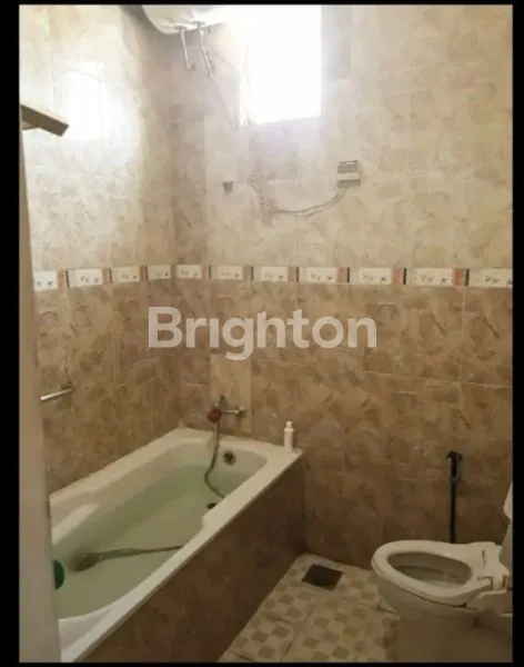 image DIJUAL RUMAH DI PERUMAHAN PEKAYON JAYA (5)