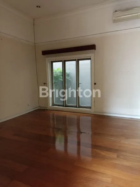 image RUMAH MODEL LAMA NOL JALAN BESAR, 0.5 MENIT KE JALAN RAYA DARMO DAN DARMO.KALI (6)