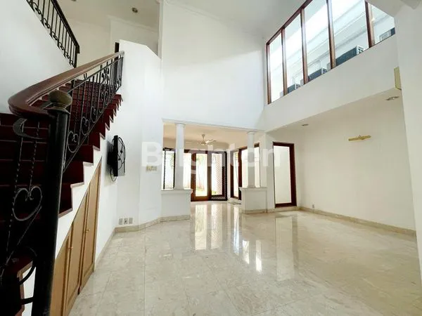 image RUMAH MEWAH +SWIMMING POOL DI PEJATEN BARAT , JAKARTA SELATAN (3)