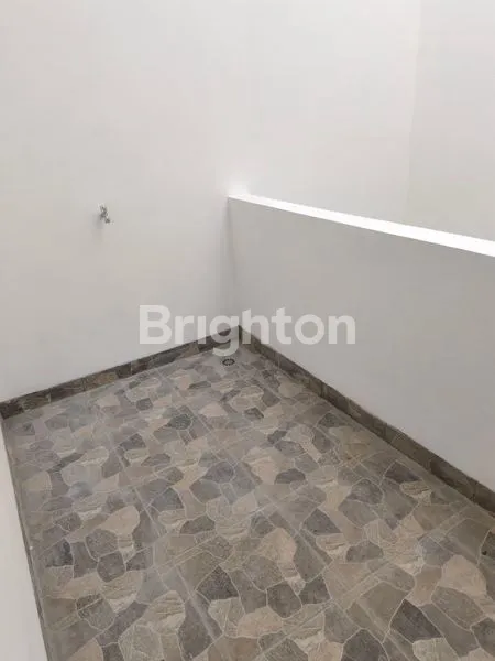 image RUMAH BARU SIAP HUNI MERUYA (8)