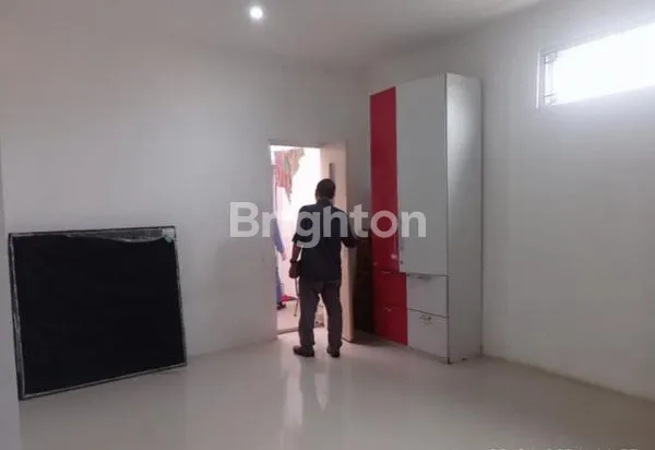 image RUMAH CANTIK DAN ASRI DI PERUMAHAN MEWAH CIBINONG (5)