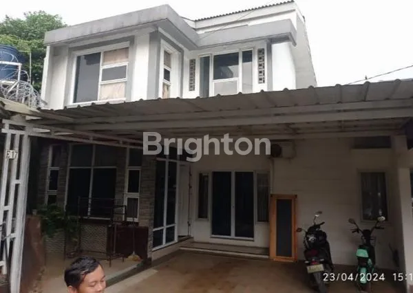 image RUMAH CANTIK DAN ASRI DI PERUMAHAN MEWAH CIBINONG (1)