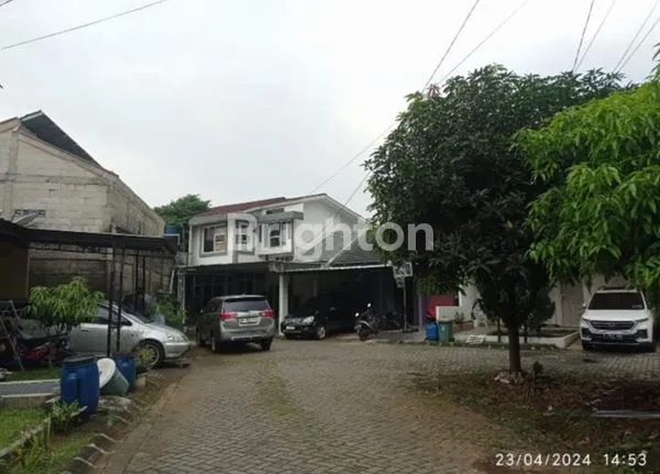 image RUMAH CANTIK DAN ASRI DI PERUMAHAN MEWAH CIBINONG (7)