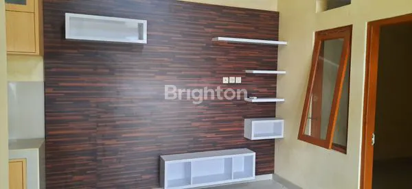 image RUMAH BAGUS CLUSTER SEMI FURNISHED SIAP HUNI BAKI SOLOBARU (4)