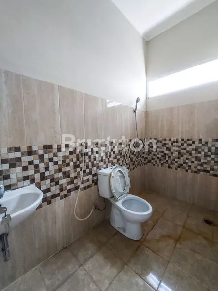 image RUMAH CANTIK FULL FURNISHED 2 LANTAI (7)