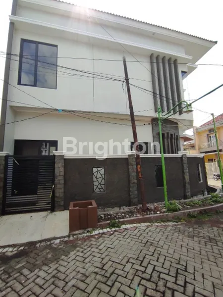 image MULYOSARI RUMAH BARU HOOK SURABAYA TIMUR DEKAT PAKUWON CITY, RAYA MERR (2)