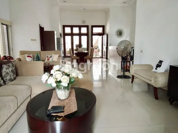 image PUCANG ANOM STRATEGIS DI PUSAT KOTA DEKAT PASAR PUCANG, KARANG MENJANGAN, UNAIR (4)