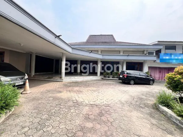 image RUMAH MEWAH DI AREA SILIWANGI DEPOK (1)