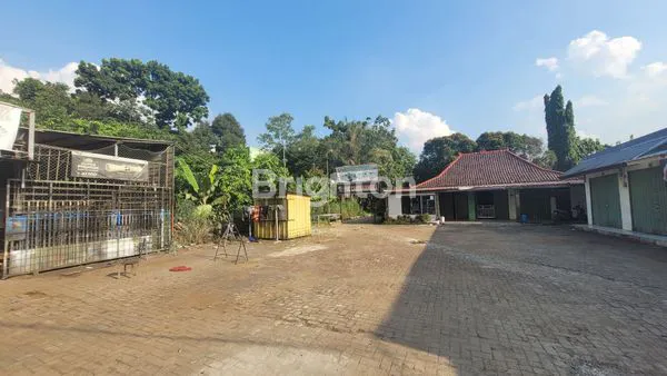 TANAH MURAH LUAS DIPINGGIR JALAN COCOK UNTUK PERUMAHAN