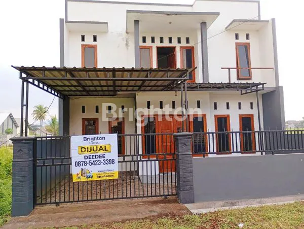 image RUMAH BARU LUAS KOKOH 2 LT VIEW MENAWAN LOKASI DEKAT JL DI KEBONAGUNG KOTA MALANG (1)