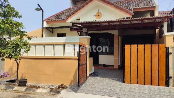 RUMAH CANTIK DAN TERAWAT SIAP HUNI DI LINGKUNGAN YANG TENANG BOGOR RAYA PERMAI