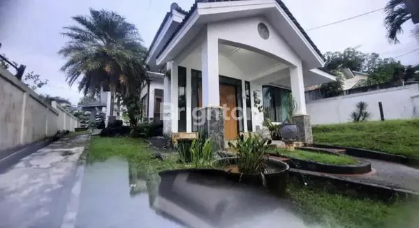 image RUMAH MEGAH DAN LUAS (1)