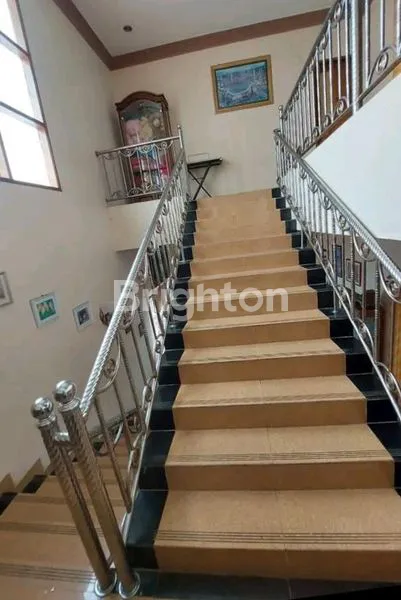 image RUMAH MEGAH HARGA RAMAH DI SENTUL (5)