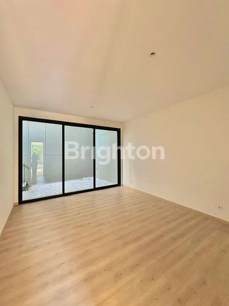 image TURUN HARGA RUMAH HOOK HADAP BOTANICAL PARK, CLUSTER LAUREL AT NAVAPARK, UNIT LANGKA, BSD (3)