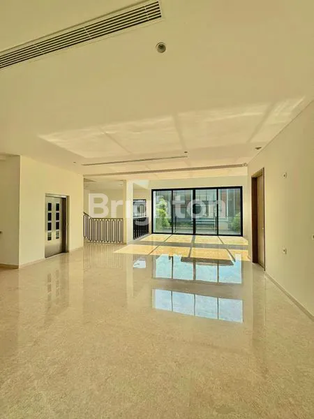 image TURUN HARGA RUMAH HOOK HADAP BOTANICAL PARK, CLUSTER LAUREL AT NAVAPARK, UNIT LANGKA, BSD (7)