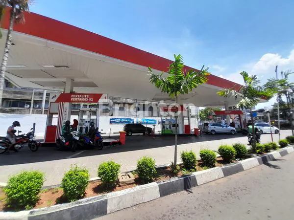 image SPBU DI DAERAH PANGERAN JAYAKARTA MANGGA DUA JAKARTA PUSAT  (1)