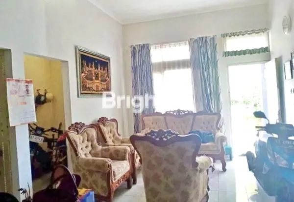 image JUAL RUMAH FULLY FURNISH DUA LANTAI (1)