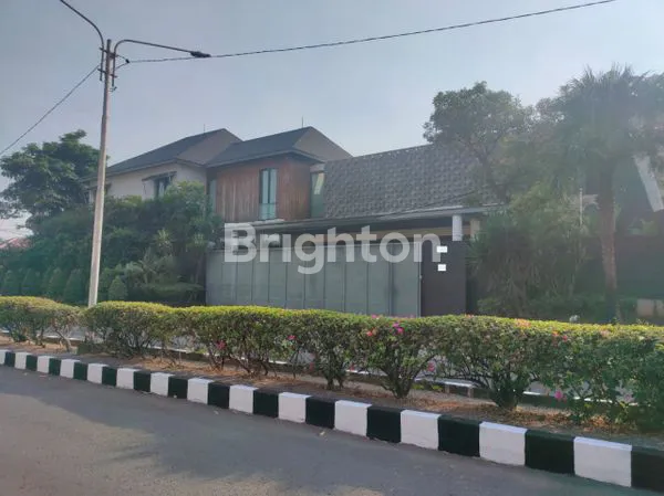 image RUMAH MEWAH KUPANG INDAH HOOK FULL FURNISH (1)