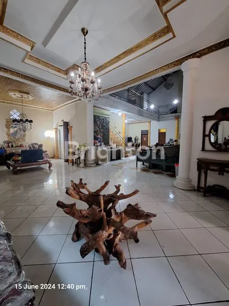 image RUMAH TEPI JALAN DAN KOMERSIL DI CINERE (1)