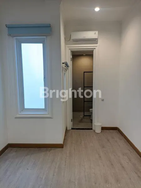 image BRAND NEW AMERICAN MODERN (5)