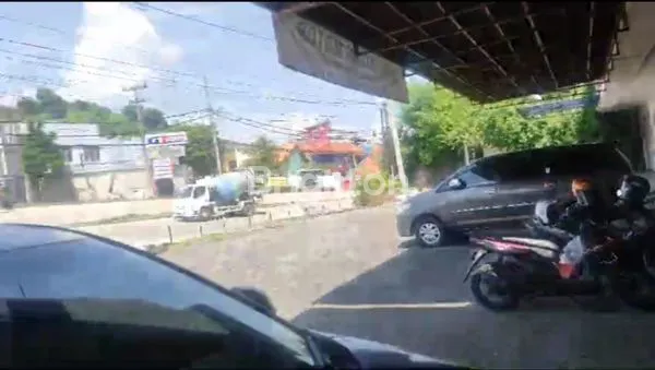 image RUKO 2 LANTAI PINGGIR JALAN RAYA, BISA AKSES KONTAINER, DEKAT TOL KRAPYAK (3)