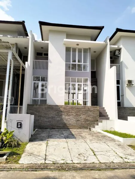 image DIJUAL RUMAH BARU 2 LANTAI  (1)