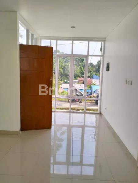 image DIJUAL RUMAH BARU 2 LANTAI  (3)