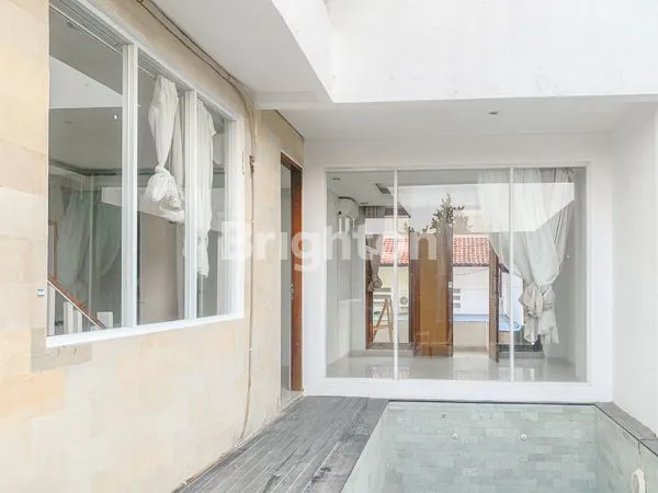 image (TURUN HARGA!) RUMAH 3+1 KT BARU MODERN 4 LANTAI DEKAT PINTU MASUK TOL BALI MANDARA (3)