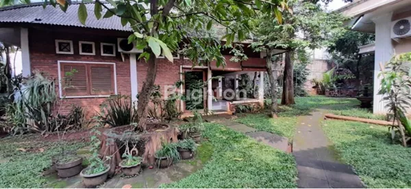 image JALAN CILEDUG RAYA CIPULIR KEBAYORAN LAMA JAKARTA SELATAN (5)