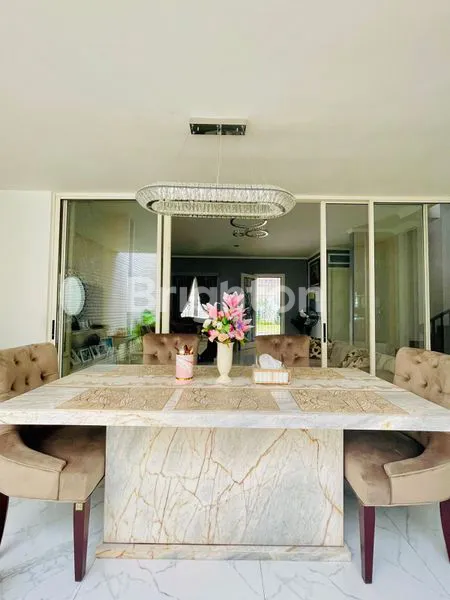 image RUMAH FULL FURNISH DAN RENOVASI SIAP HUNI DI ROLLING  HILLS LIPPO CENTRAL KARAWACI TANGERANG (7)